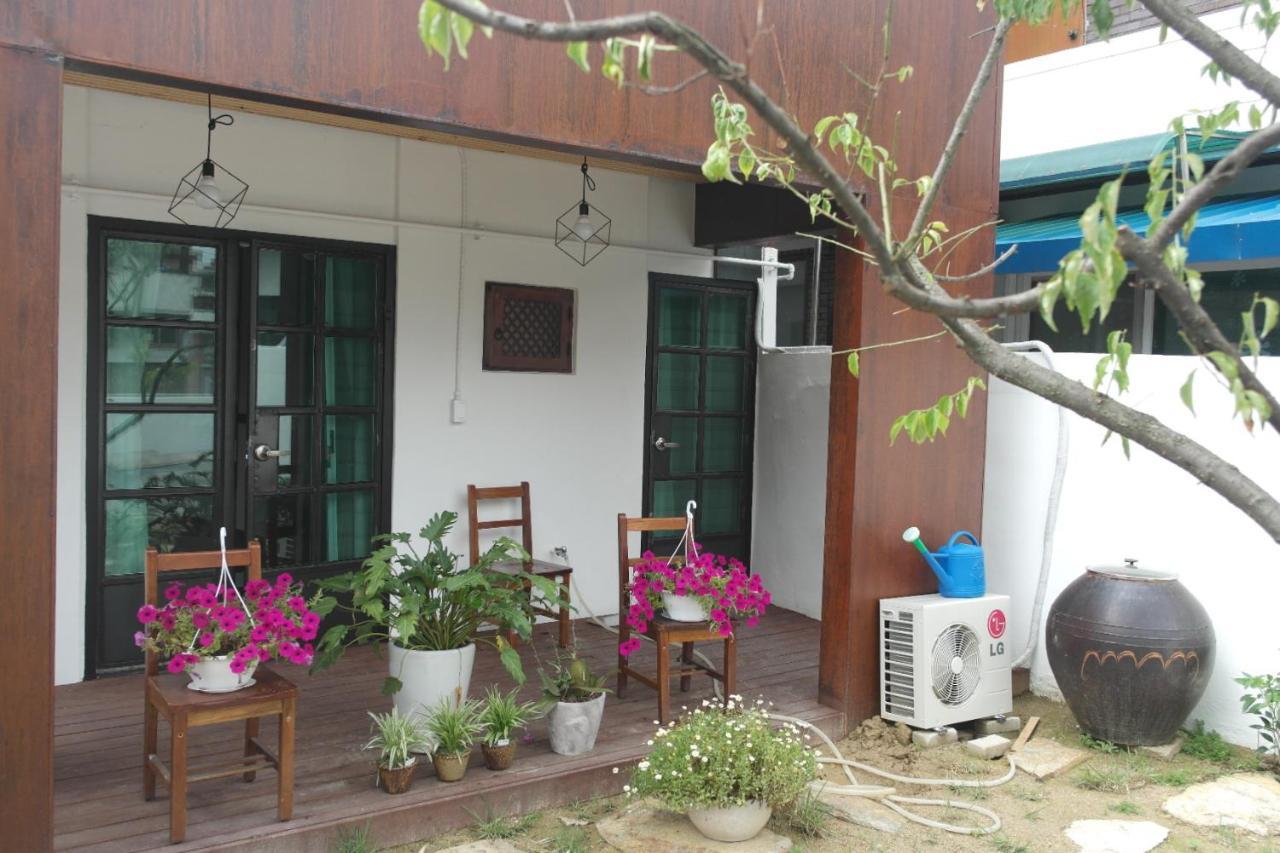 Mongyouhwawon Guesthouse Čondžu Exteriér fotografie